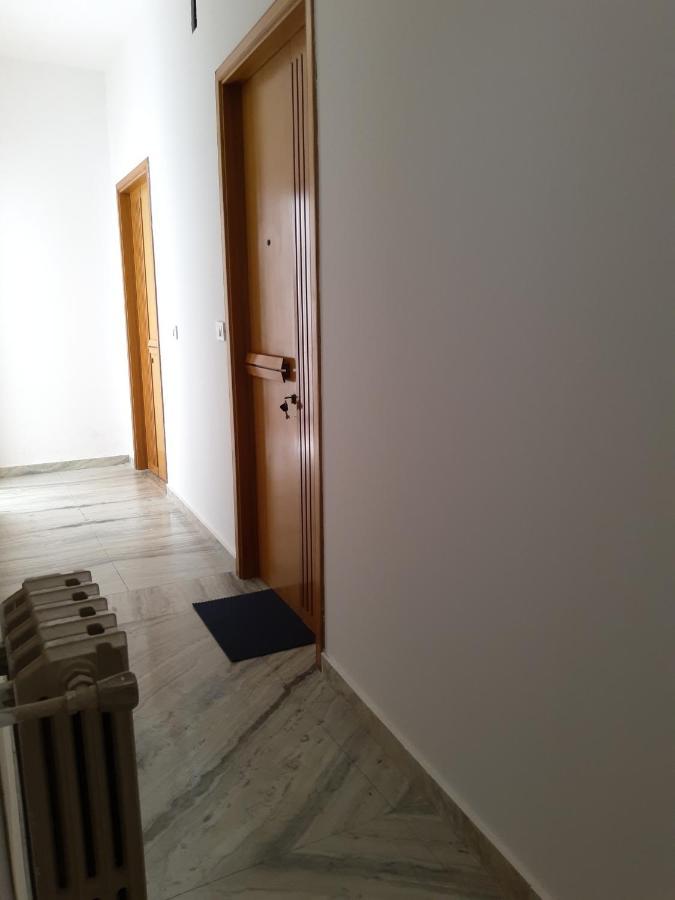 Thomas'S Home - Appartamento A Комізо Екстер'єр фото